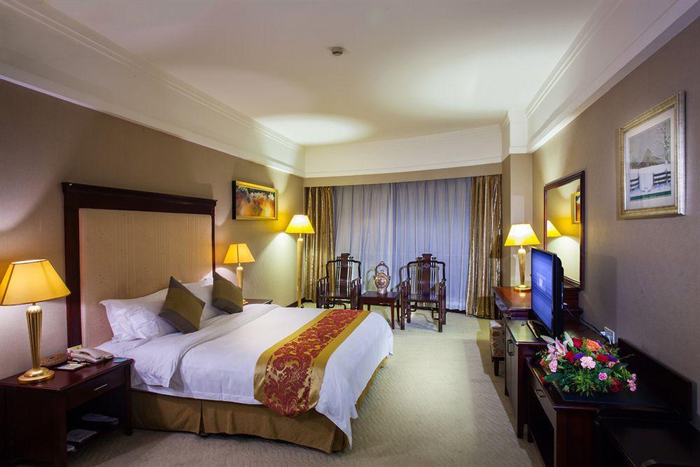 גואנגג'ואו Yutong Hotel מראה חיצוני תמונה