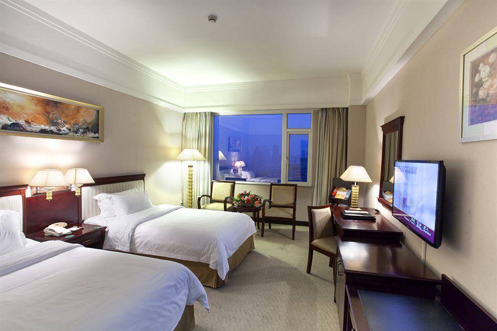 גואנגג'ואו Yutong Hotel מראה חיצוני תמונה