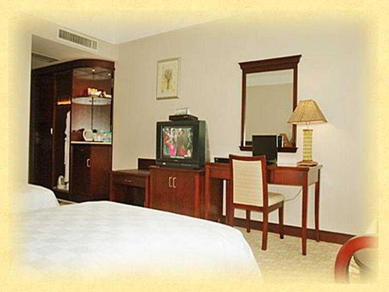 גואנגג'ואו Yutong Hotel מראה חיצוני תמונה