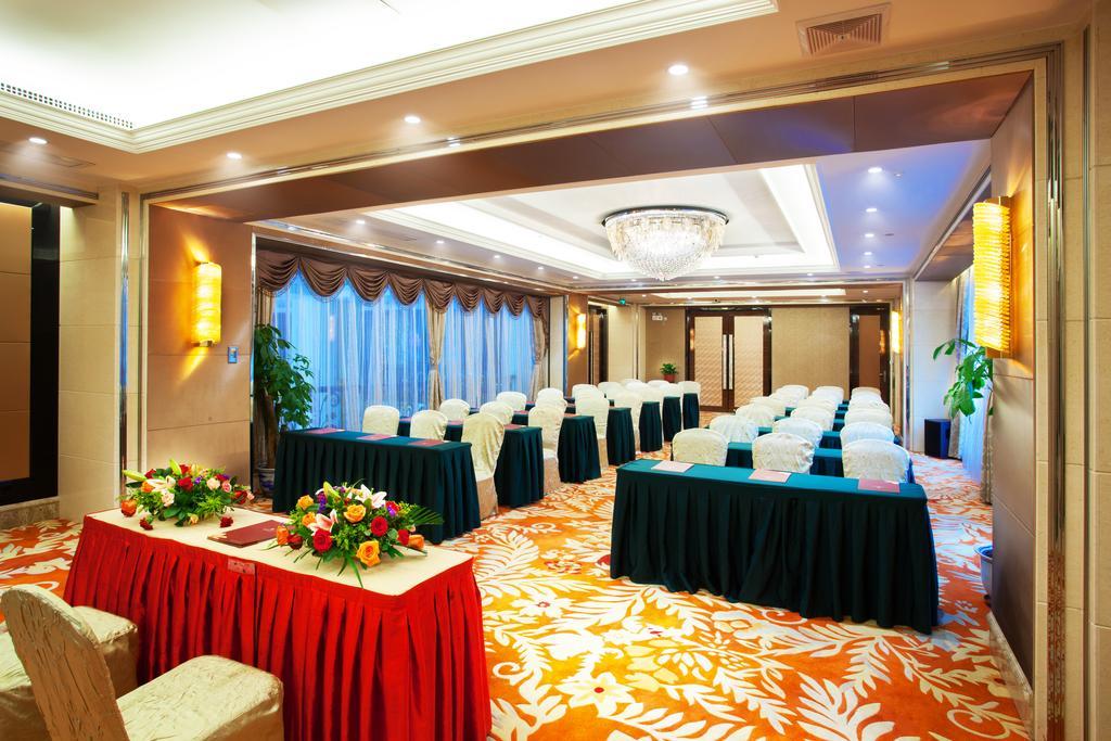 גואנגג'ואו Yutong Hotel מראה חיצוני תמונה