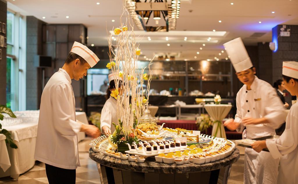 גואנגג'ואו Yutong Hotel מראה חיצוני תמונה